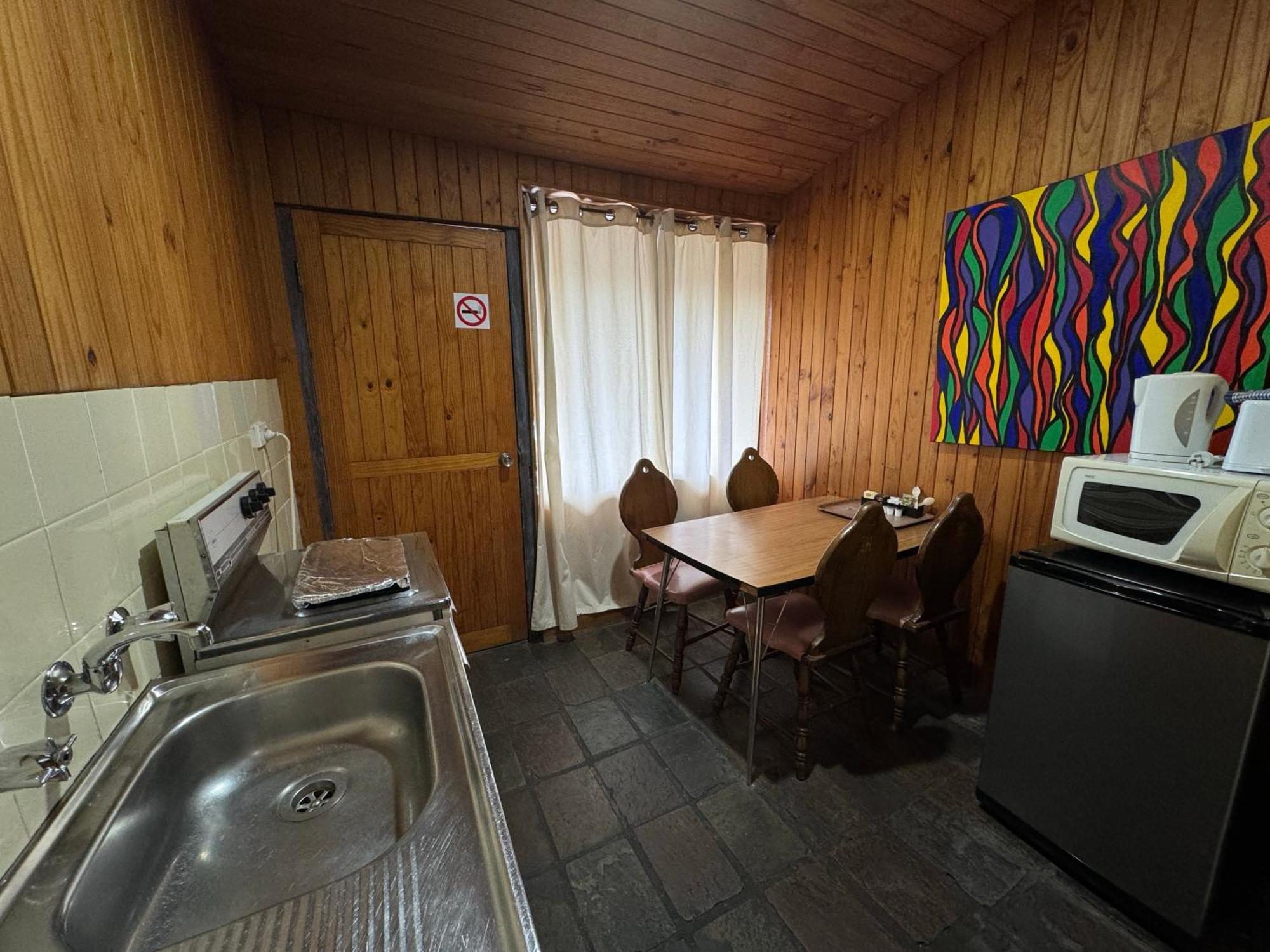 Bunkhouse Motel Cooma Buitenkant foto